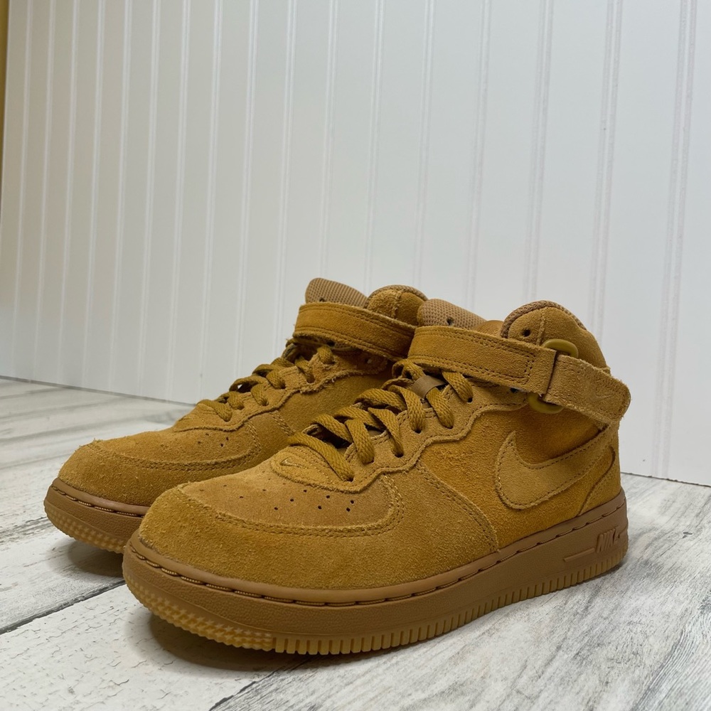 Nike Air Force High Wheat Gum